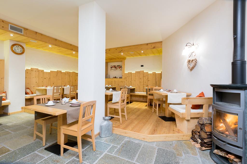 Hotel Champagne Livigno Eksteriør billede
